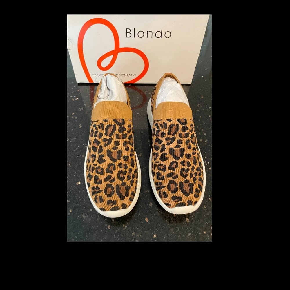New Woman's Blondo Karen Waterproof Leopard Knit Slip-On Sneaker Size 10M - Picture 2 of 6